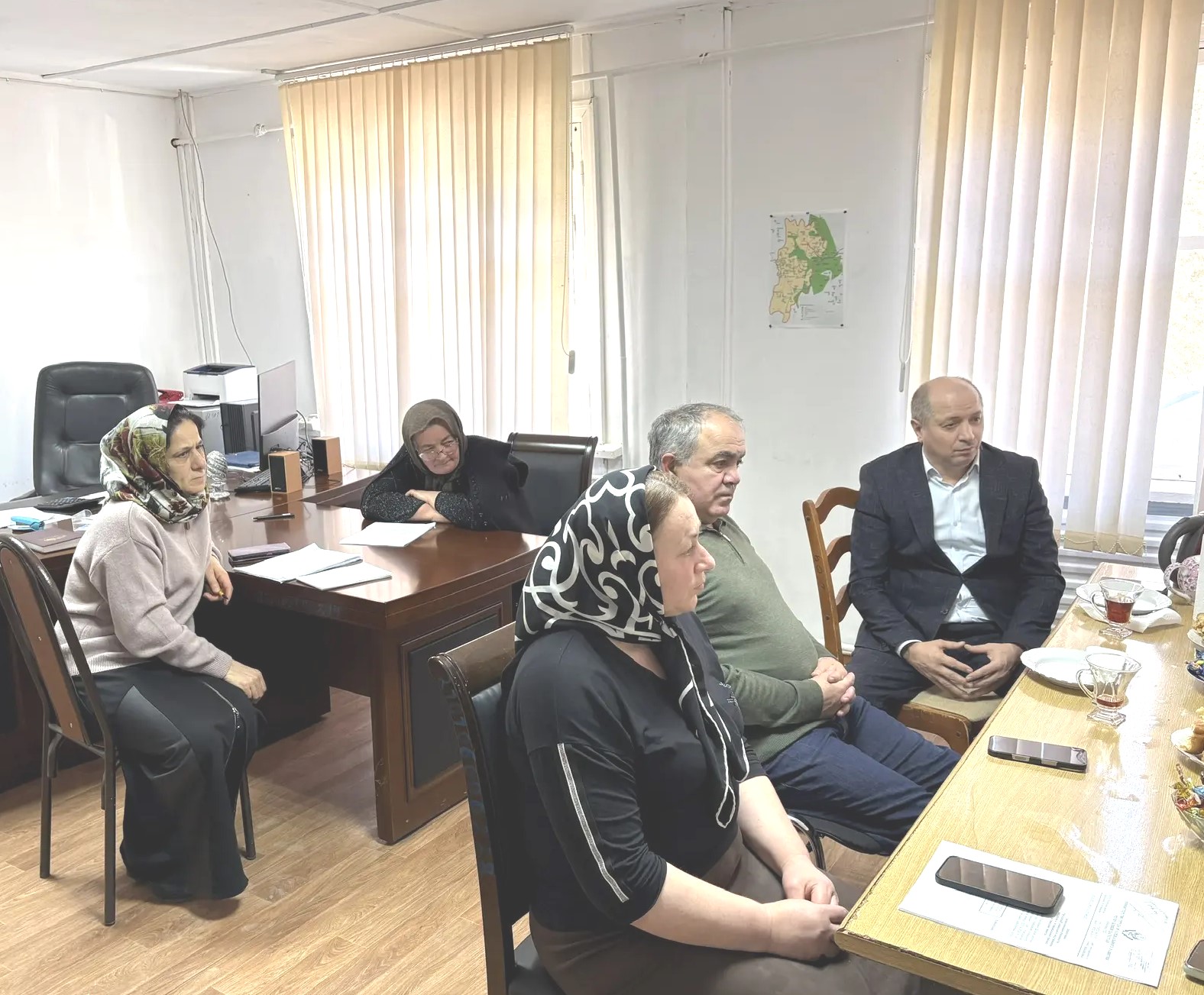 «Круглый стол» для демобилизованных участников СВО и членов их семей провели в Центре соцобслуживания населения Дахадаевского района