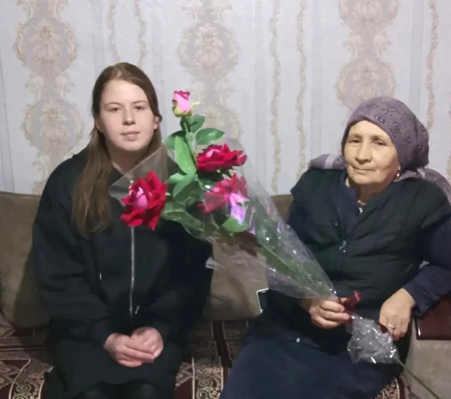 В Центре социального обслуживания Дахадаевского района поздравили женщин-подопечных с праздником 8 марта