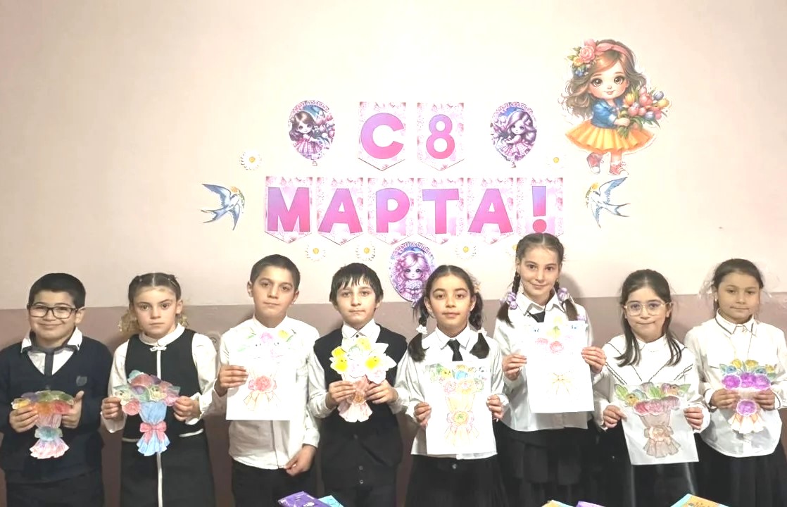 В Центре соцобслуживания населения Дахадаевского района прошло мероприятие «Любимым мамочкам – море творчества и сердечных слов!»